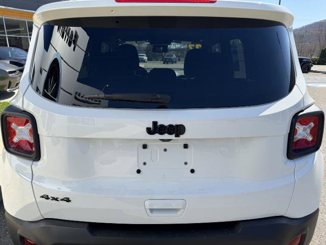 Used 2022 Jeep Renegade Altitude w/ Convenience Group image 3