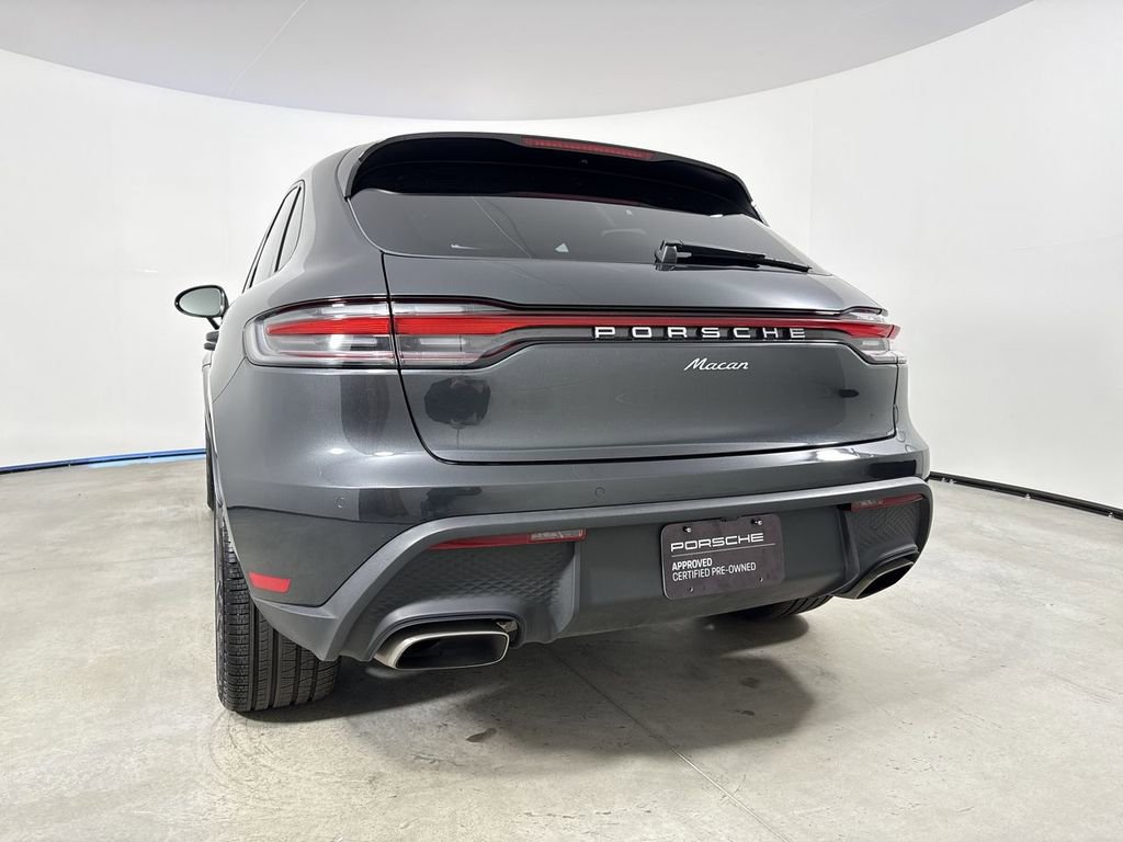 Certified 2025 Porsche Macan image 20