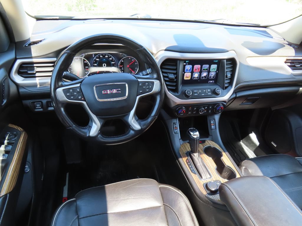 Certified 2019 GMC Acadia Denali w/ Technology Package AWD/4WD image 4