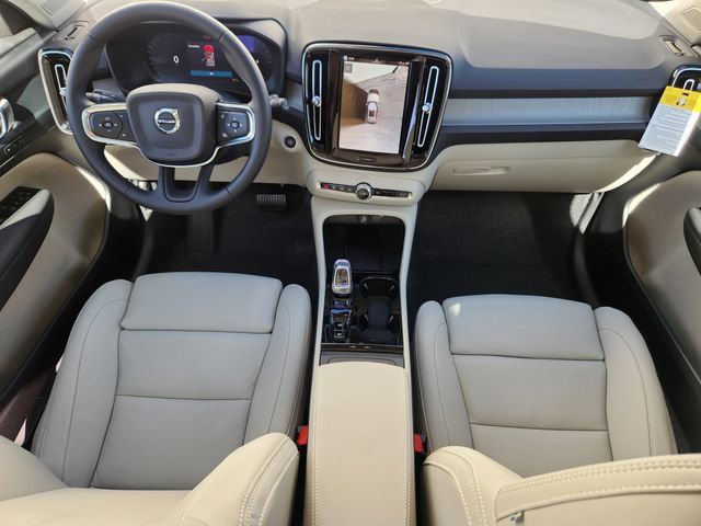 New 2026 Volvo XC40 B5 Plus w/ Protection Package Premier AWD/4WD image 11