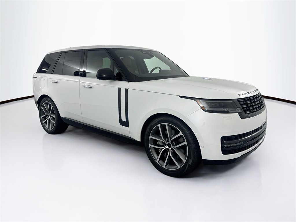 New 2026 Land Rover Range Rover SE image 3