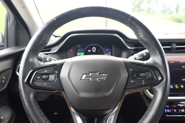 Used 2023 Chevrolet Bolt EUV LT w/ Convenience Package FWD image 17