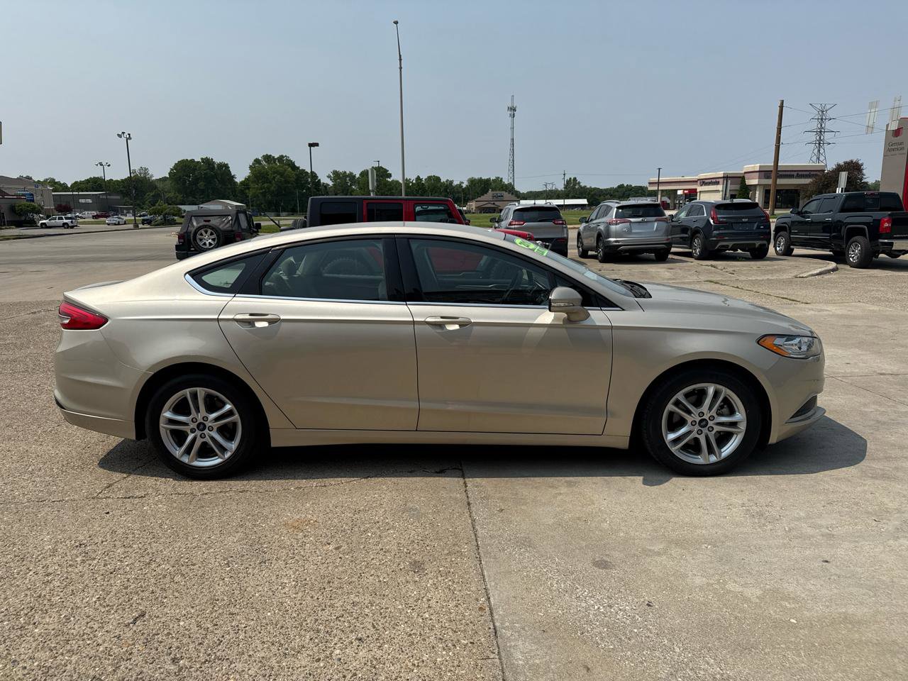 Used 2018 Ford Fusion SE image 5