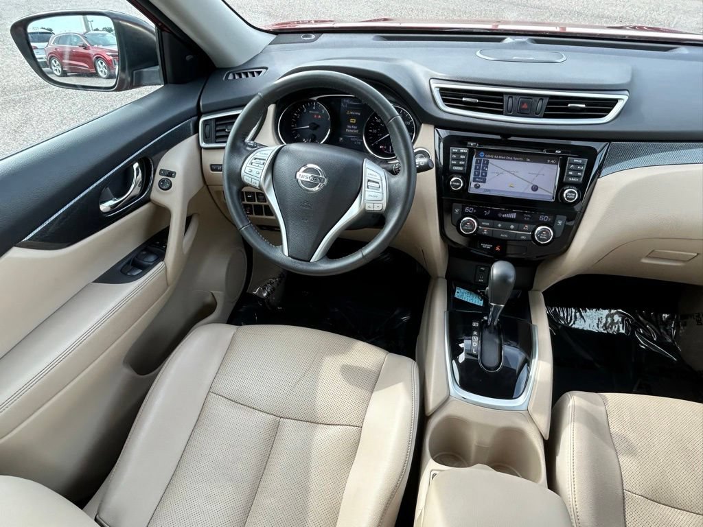 Used 2016 Nissan Rogue SL w/ SL Premium Package FWD image 9