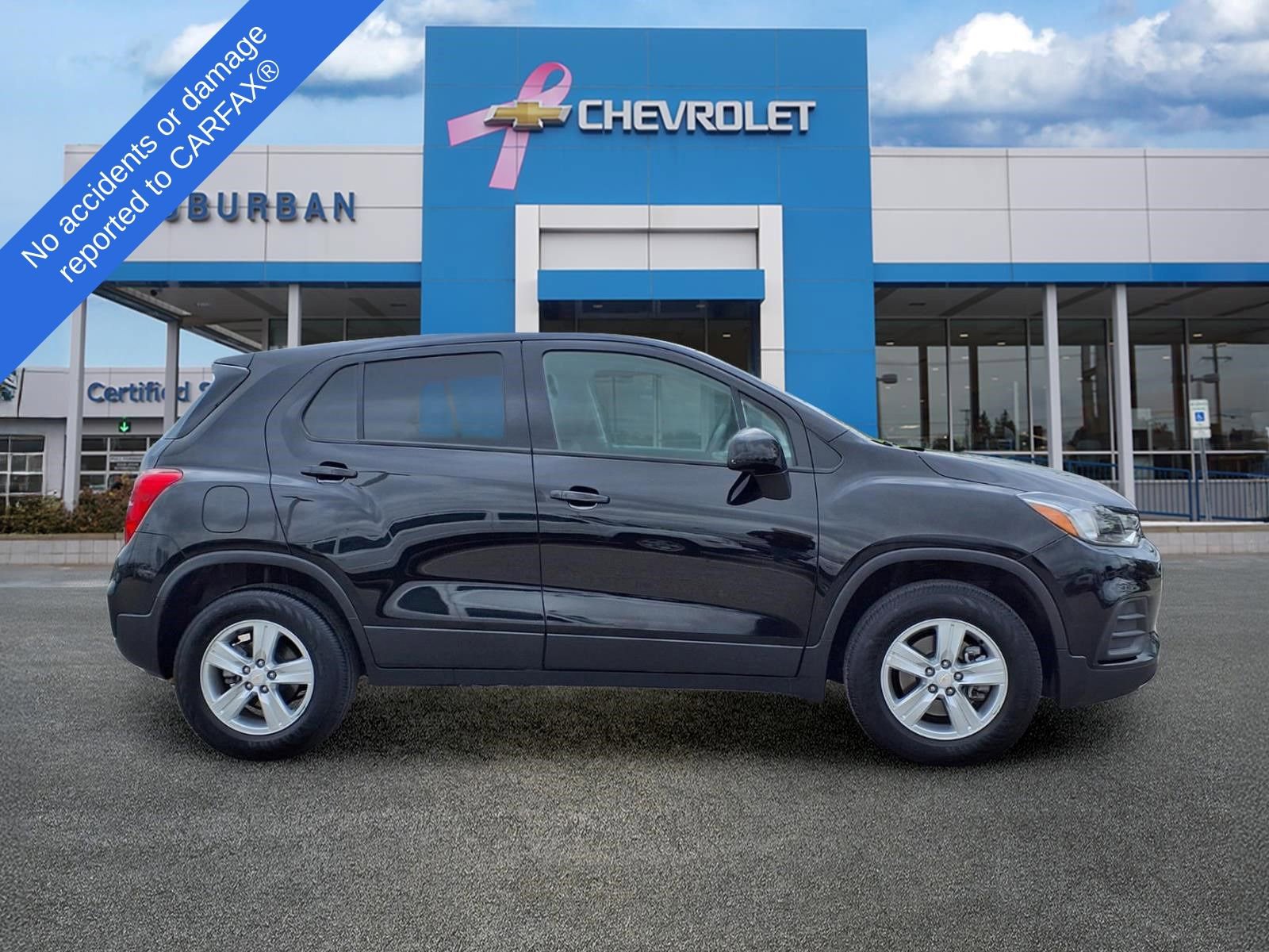 Used 2022 Chevrolet Trax LS w/ Tint and Cruise Package AWD/4WD image 4