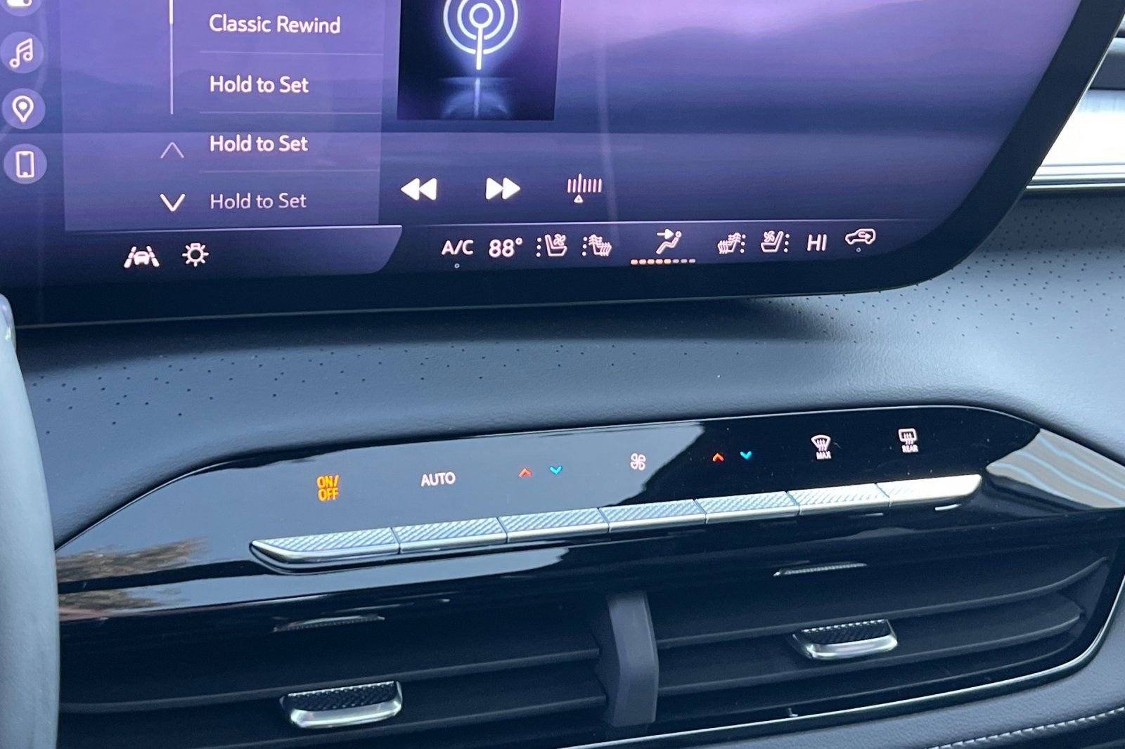 New 2026 Buick Enclave Avenir w/ Super Cruise Package FWD image 21