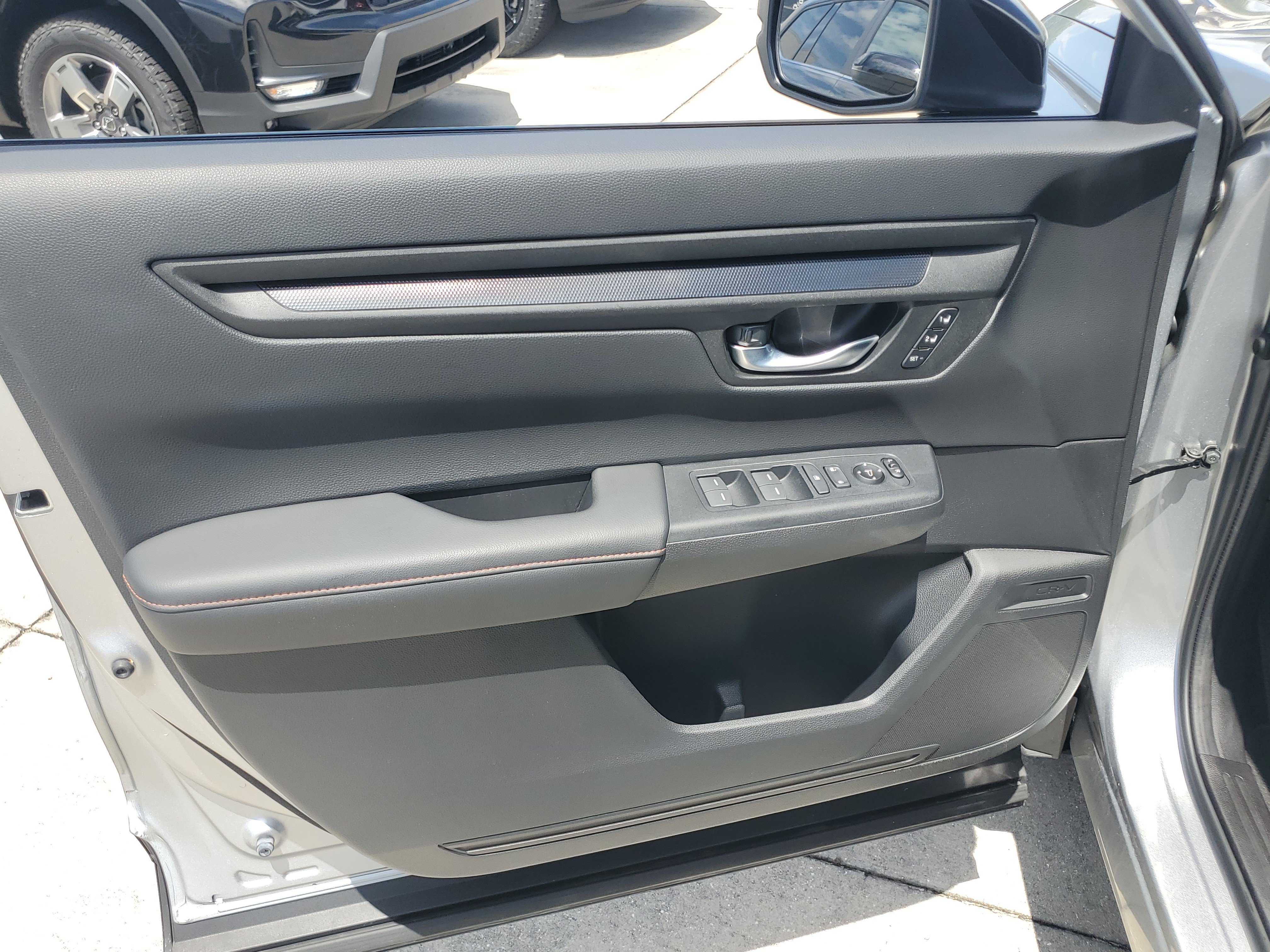 Used 2025 Honda CR-V Sport-L image 21