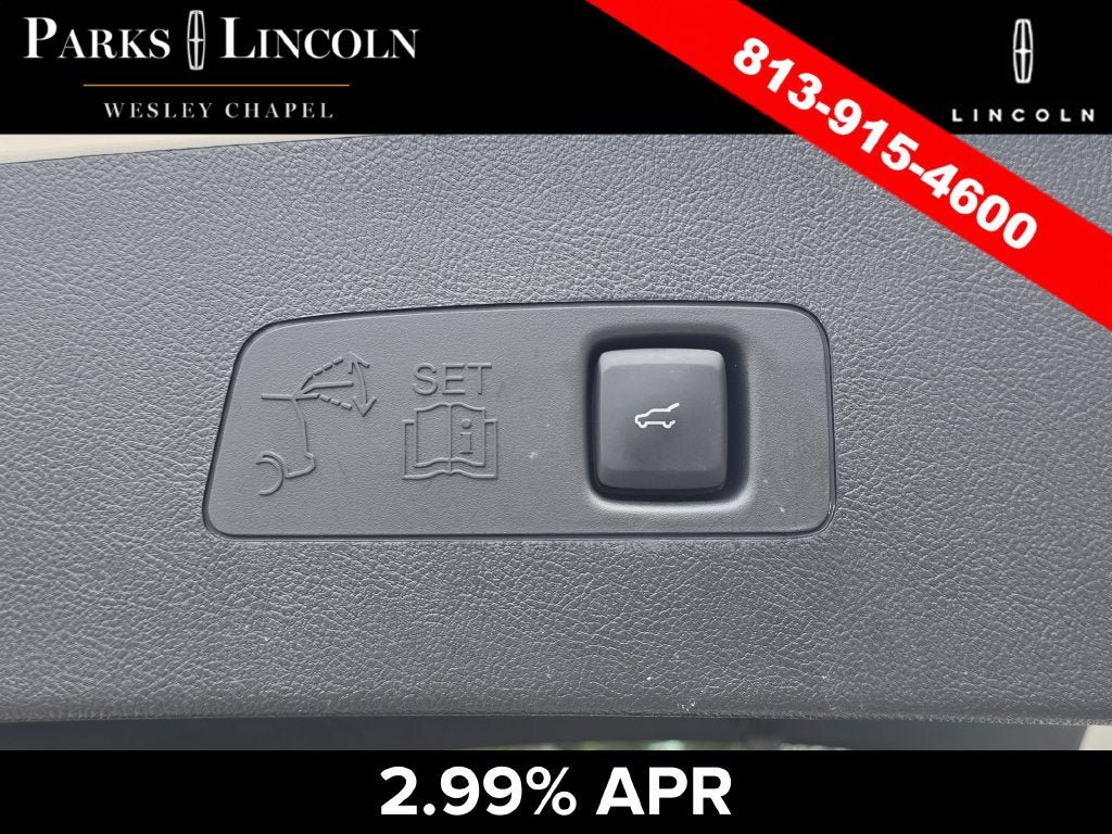 Certified 2025 Lincoln Corsair FWD image 9