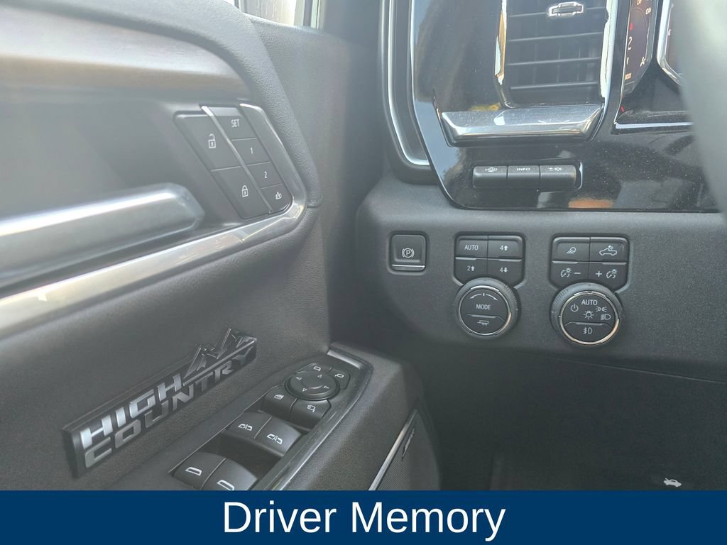 Used 2025 Chevrolet Silverado 1500 High Country AWD/4WD image 19