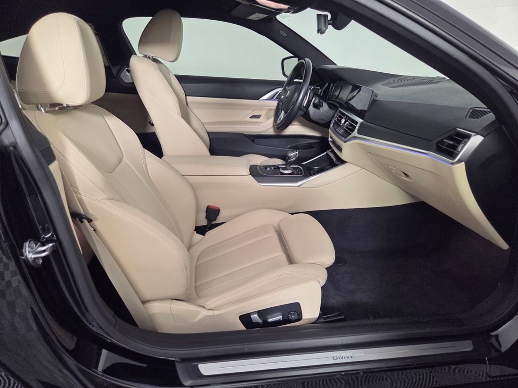 Used 2021 BMW 430i Coupe w/ Convenience Package image 29