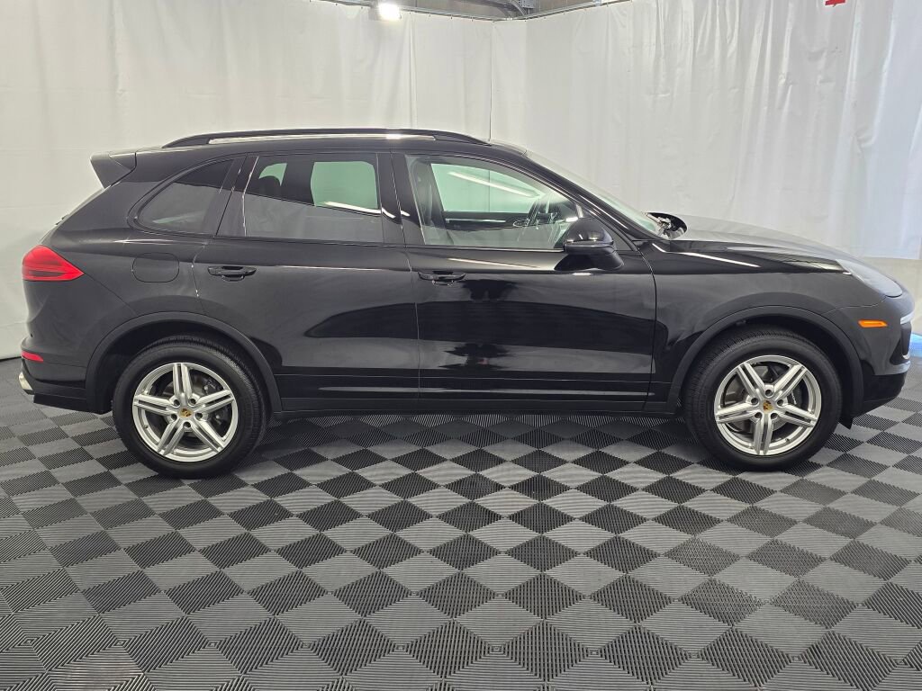 Used 2018 Porsche Cayenne image 8