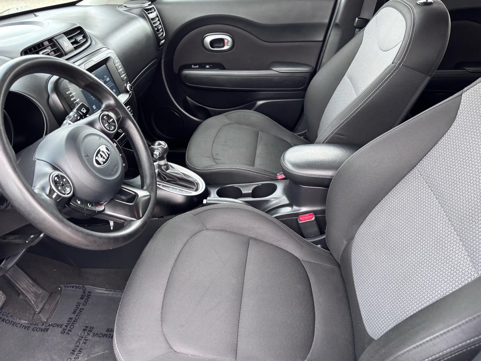 Used 2018 Kia Soul + FWD image 17