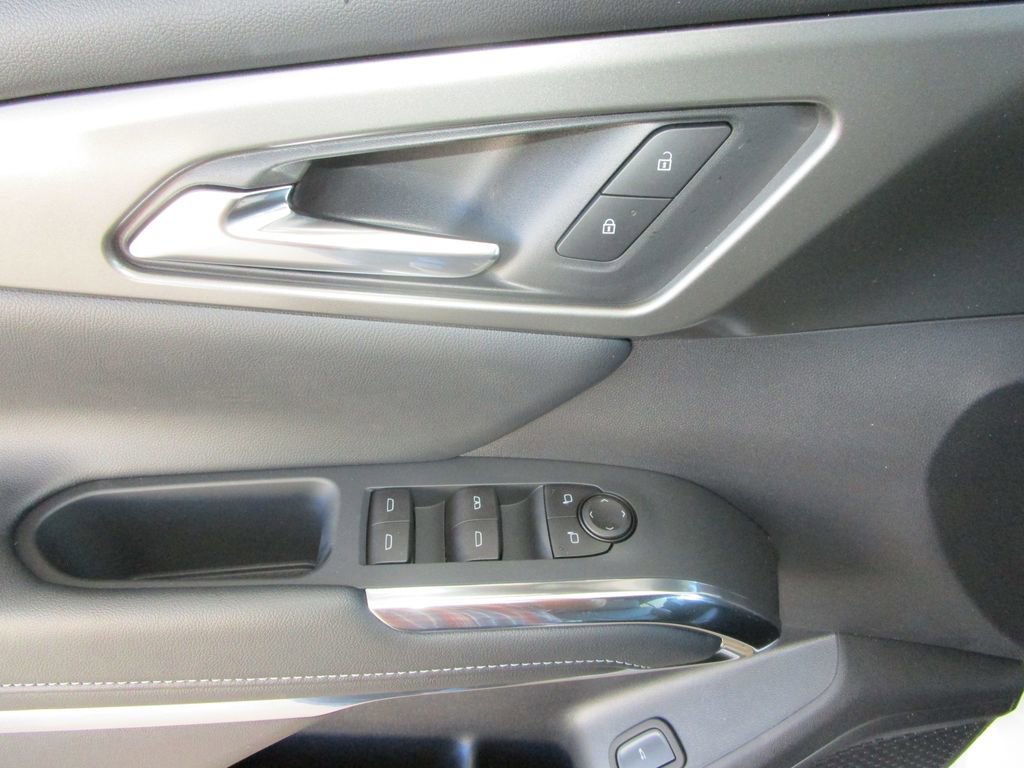 New 2026 Chevrolet Traverse LT w/ Driver Confidence Package image 21