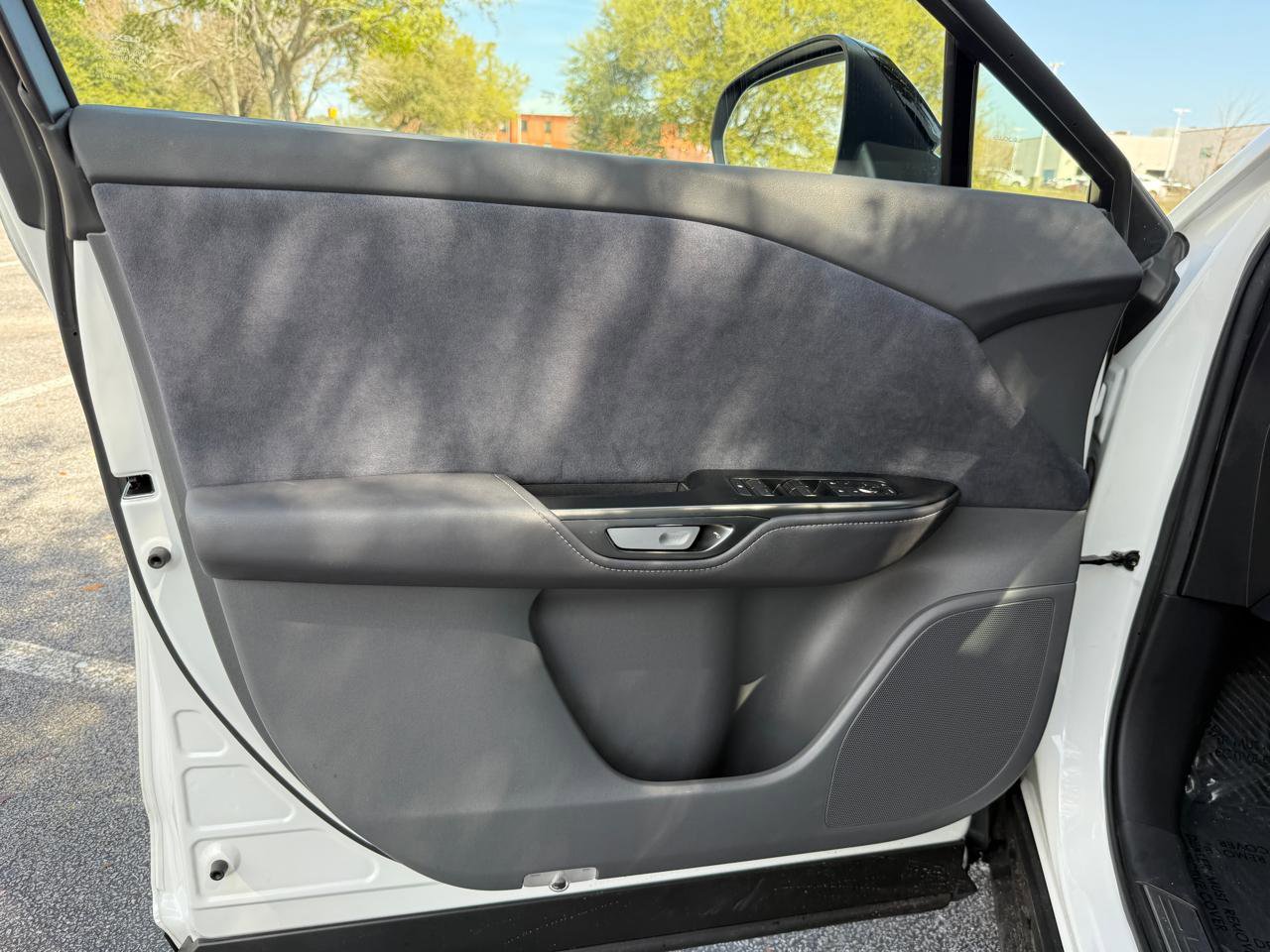 Used 2023 Lexus RZ 450e Premium w/ Accessory Package (Z1) image 11