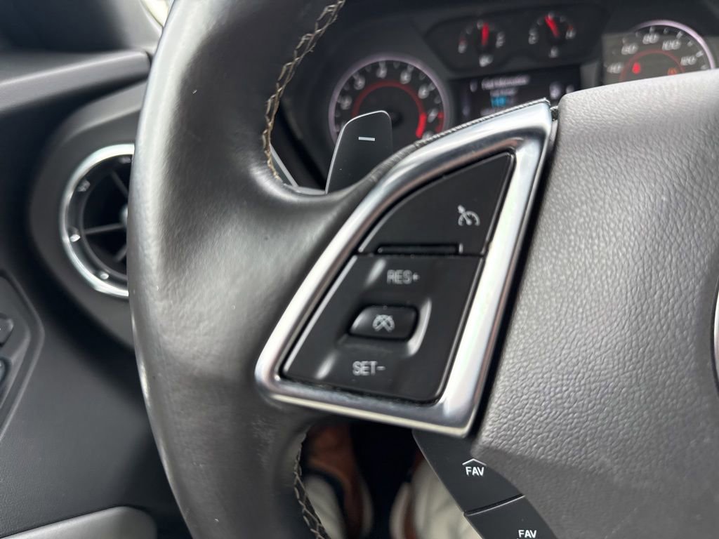 Used 2017 Chevrolet Camaro LT RWD image 26