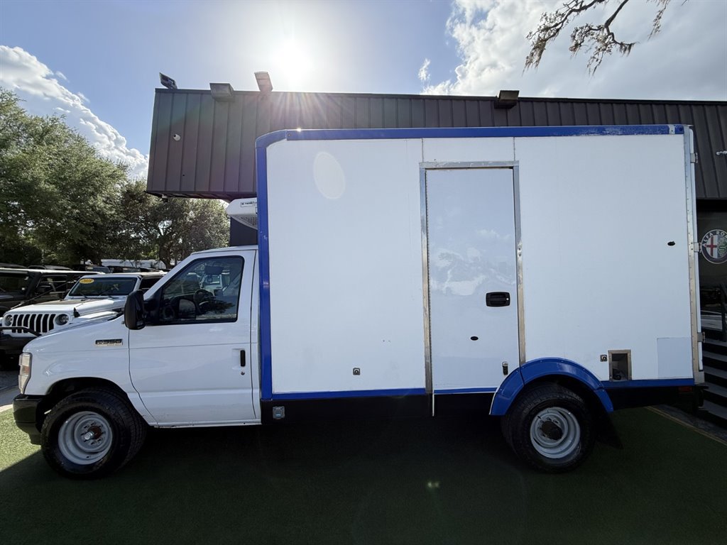 Used 2023 Ford E-350 and Econoline 350 Super Duty w/ Power Windows & Locks Group RWD image 7