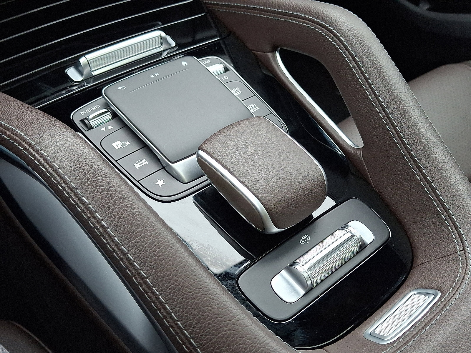 Certified 2022 Mercedes-Benz GLS 450 4MATIC image 17