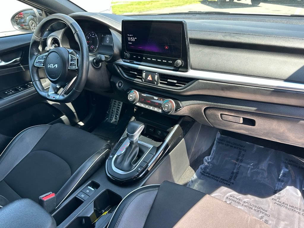 Used 2022 Kia Forte GT-Line w/ GT-Line Technology Package FWD image 17