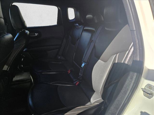 Used 2021 Jeep Compass Latitude w/ Sun and Sound Group image 13