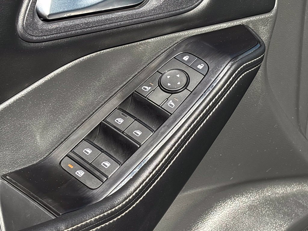 Certified 2026 Nissan Rogue SV FWD image 11