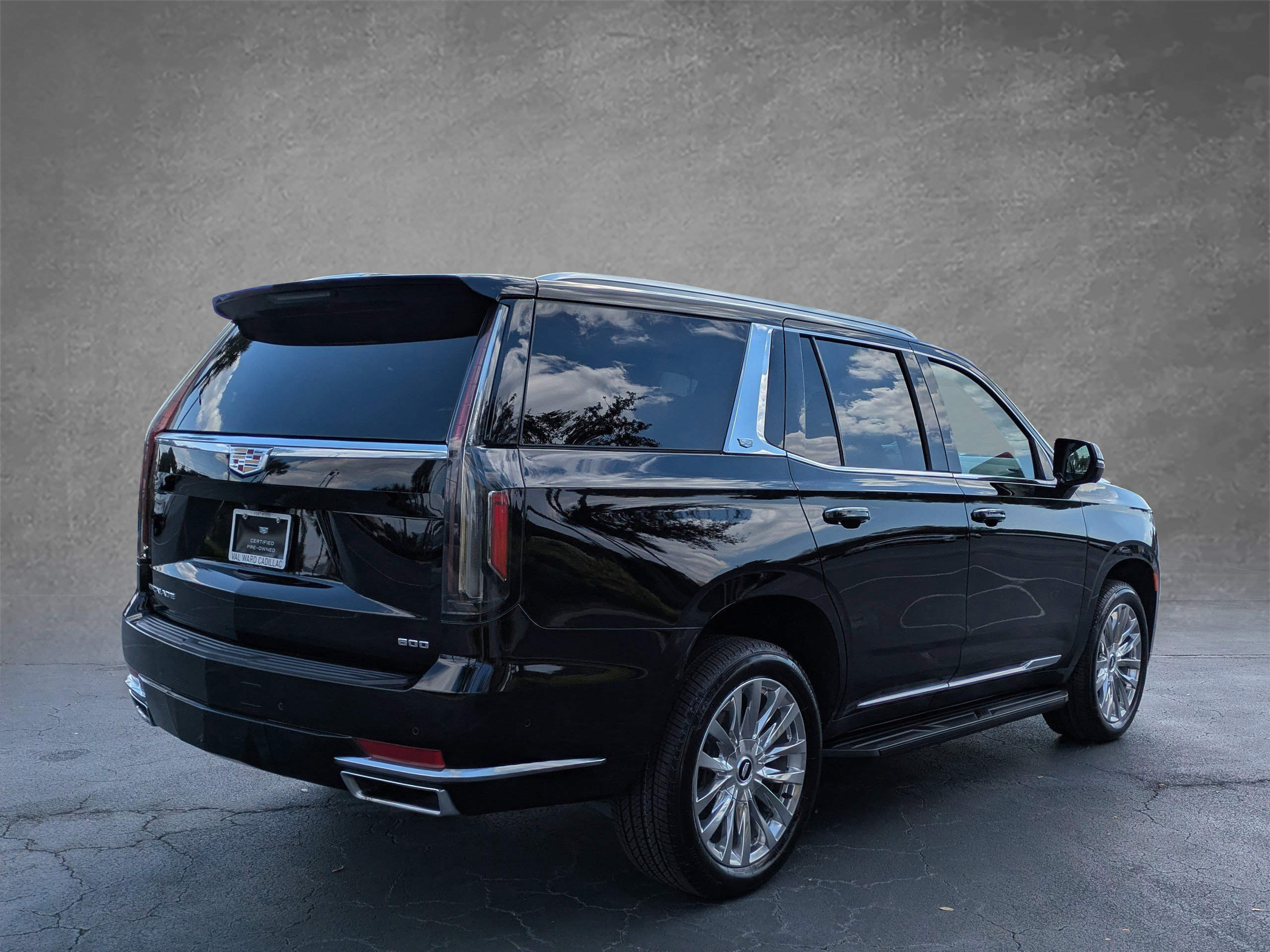 Certified 2023 Cadillac Escalade Premium Luxury image 6