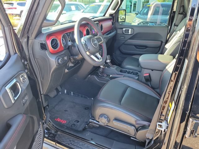 Used 2023 Jeep Gladiator Rubicon w/ LED Lighting Group AWD/4WD image 13