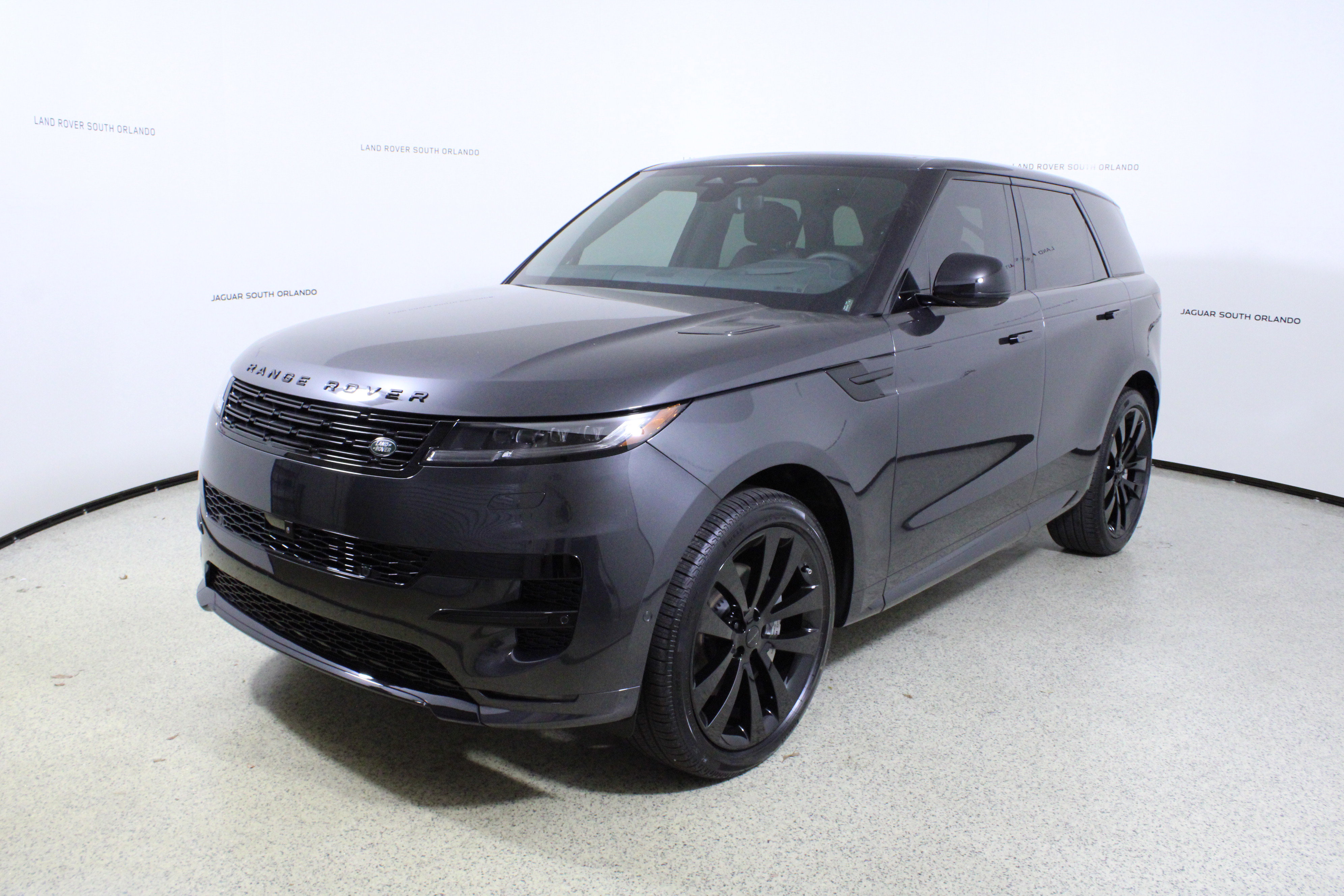 New 2026 Land Rover Range Rover Sport Dynamic SE AWD/4WD image 4