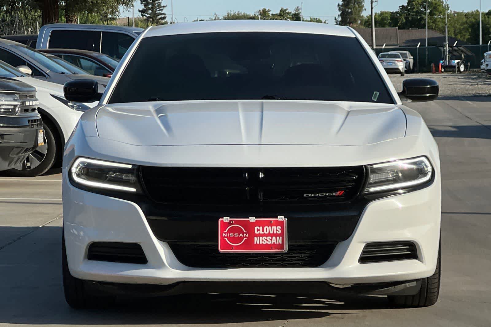 Used 2021 Dodge Charger SXT w/ Blacktop Package RWD image 11