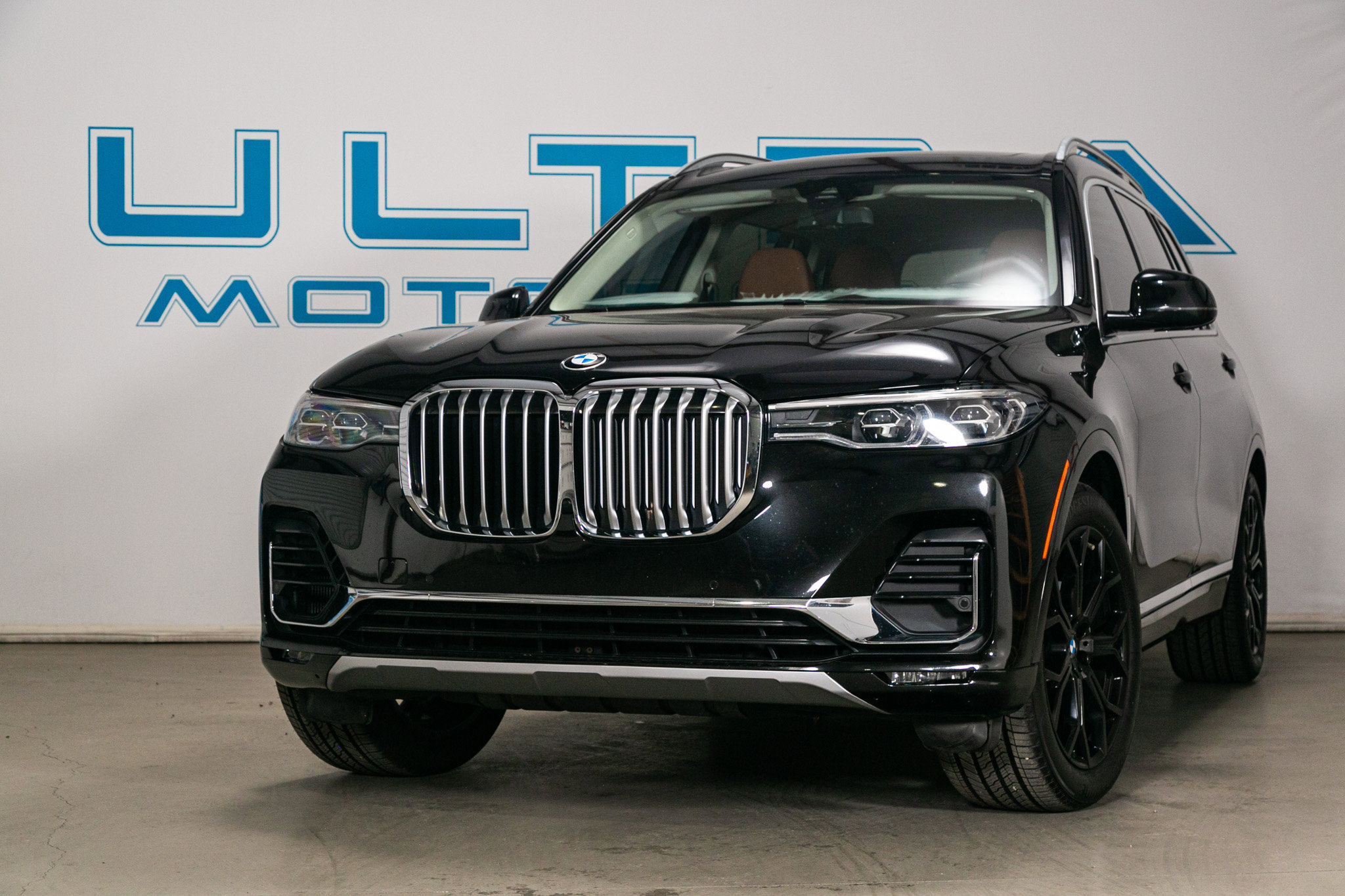 Used 2020 BMW X7 xDrive40i w/ Premium Package image 3
