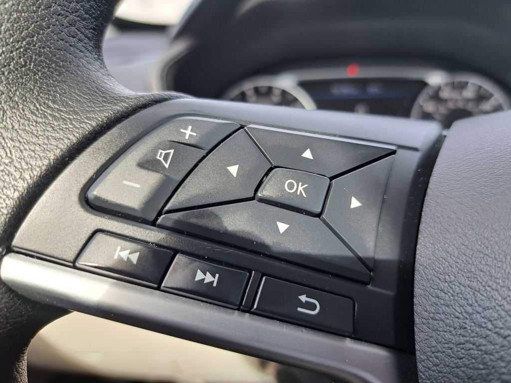 Used 2025 Nissan Altima 2.5 SV image 14