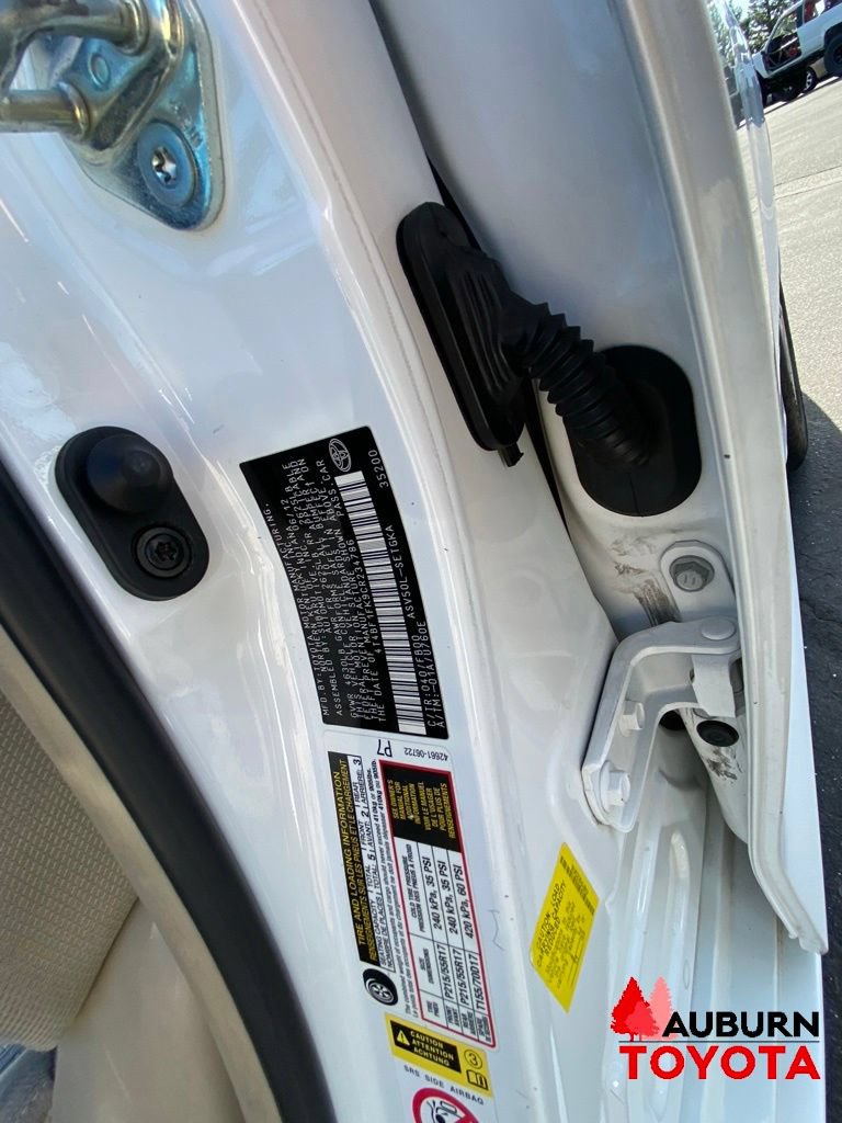 Used 2012 Toyota Camry XLE FWD image 29