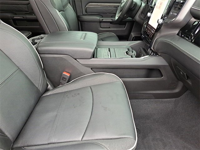 Used 2026 RAM 2500 Limited image 27