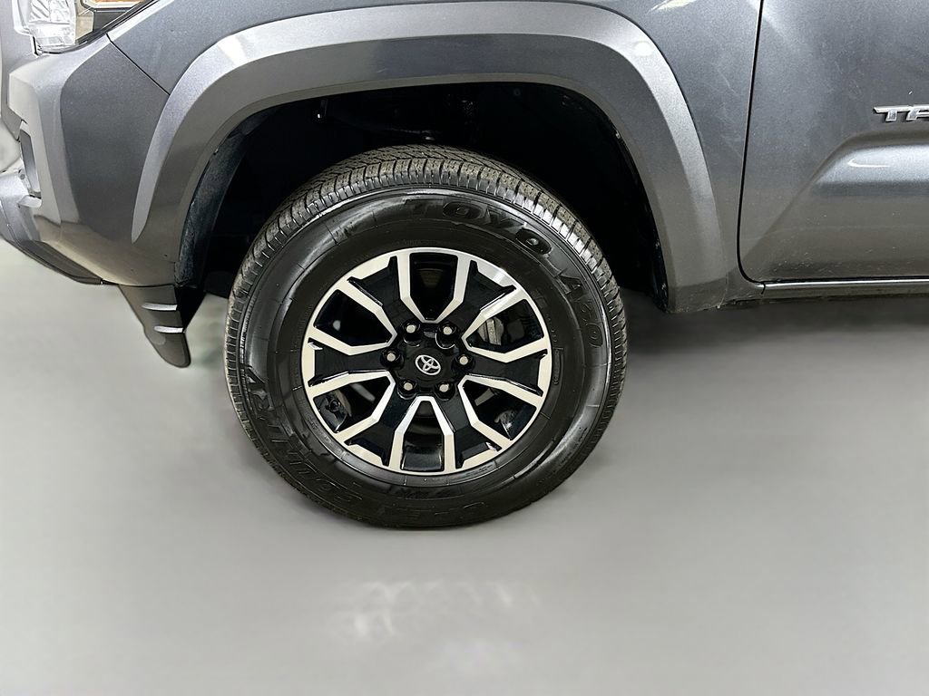 Used 2023 Toyota Tacoma TRD Sport image 8