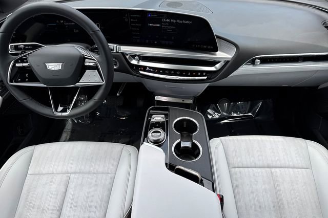 Used 2024 Cadillac Lyriq Sport RWD image 15