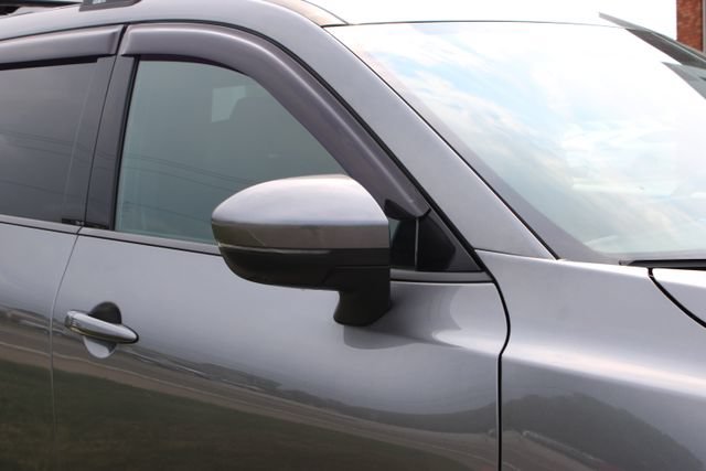 Used 2023 Nissan Pathfinder Rock Creek AWD/4WD image 2