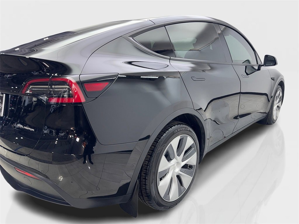 Used 2021 Tesla Model Y Long Range image 13