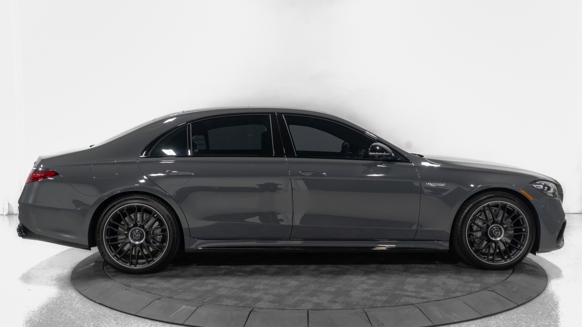 Used 2025 Mercedes-Benz S 63 AMG S image 10