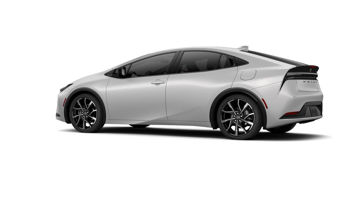 New 2026 Toyota Prius Plug-In Hybrid FWD image 38