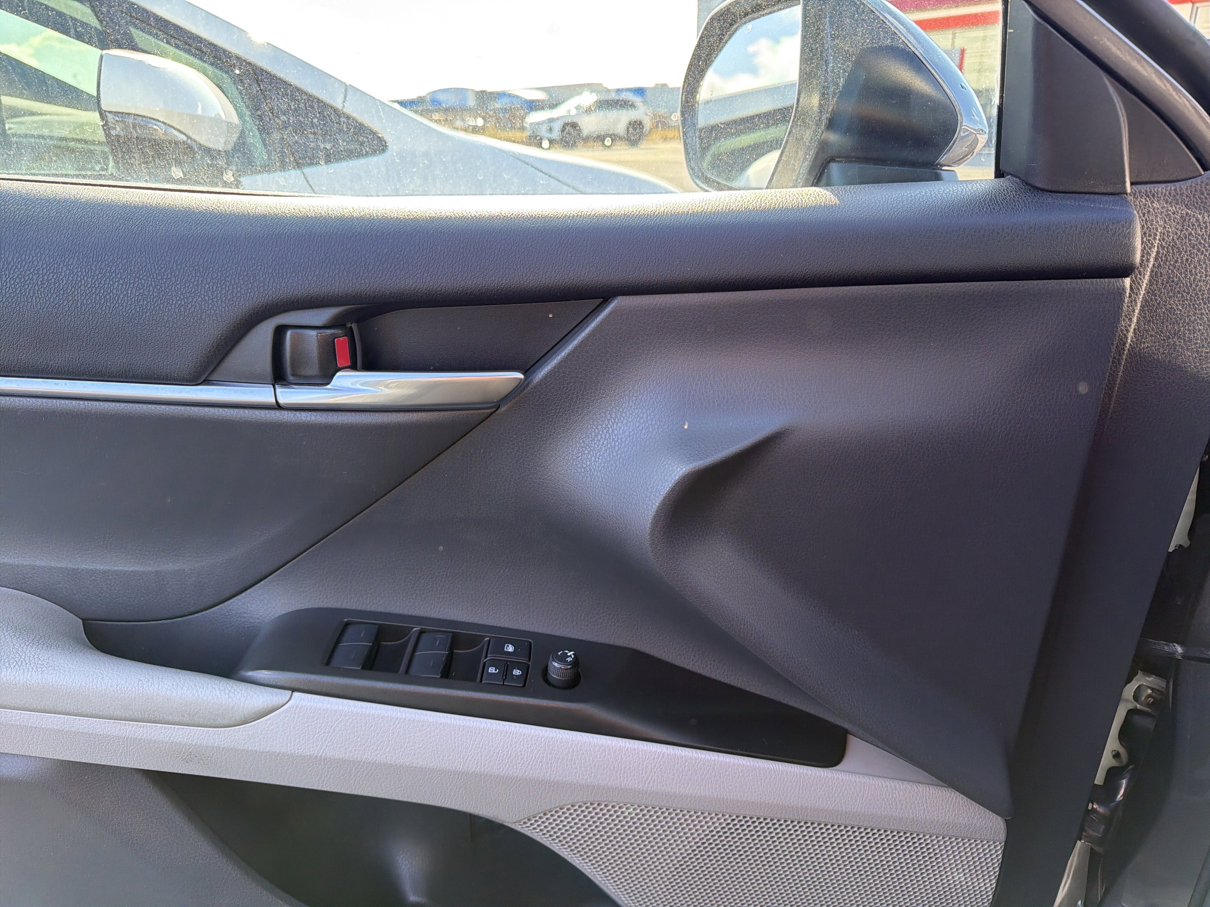 Used 2023 Toyota Camry LE w/ Cold Weather Package image 15