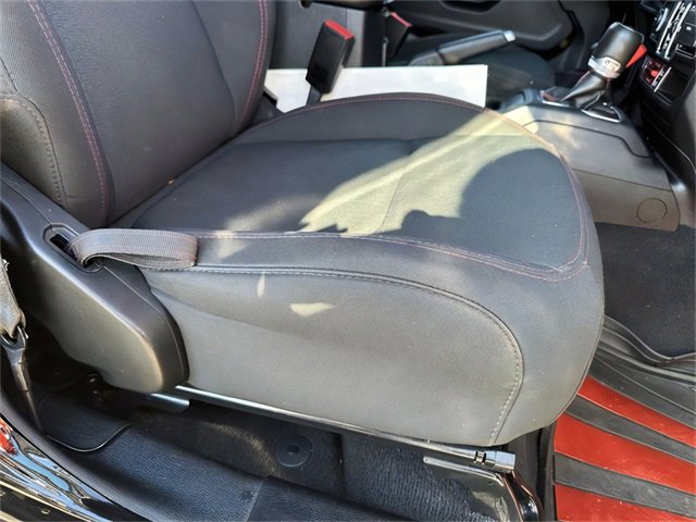 Used 2021 Jeep Wrangler Unlimited Rubicon w/ Cold Weather Group image 26