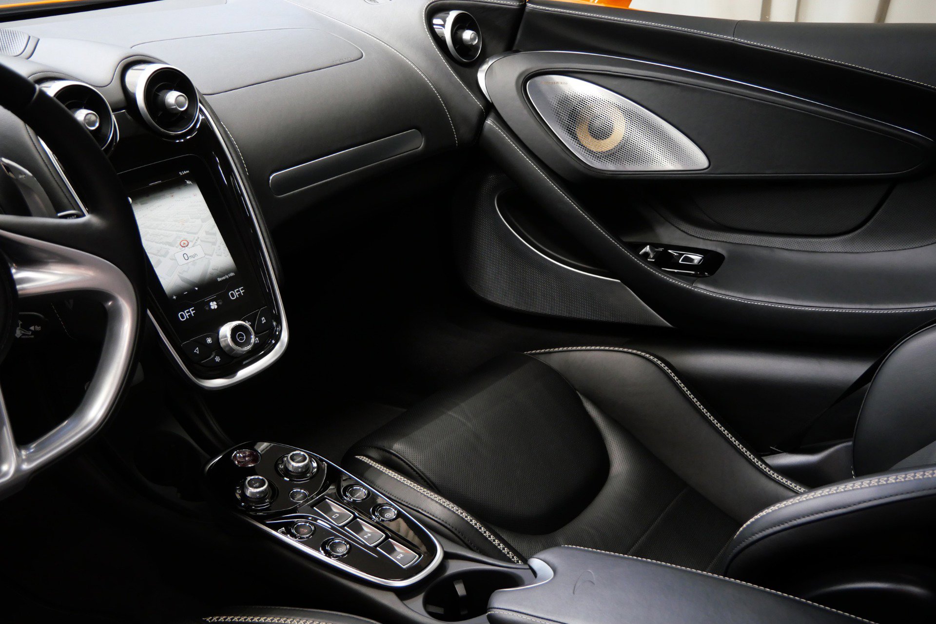 Used 2023 McLaren GT image 25