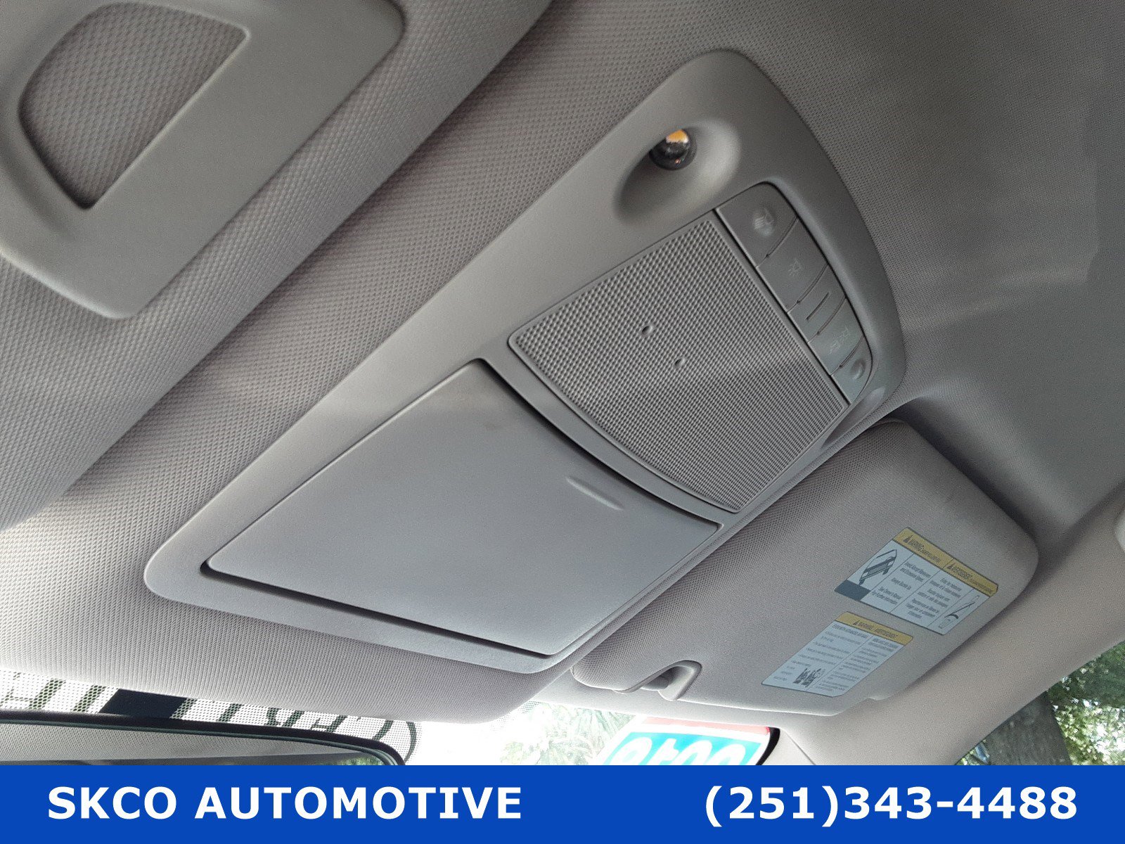 Used 2018 Nissan Rogue SV image 26