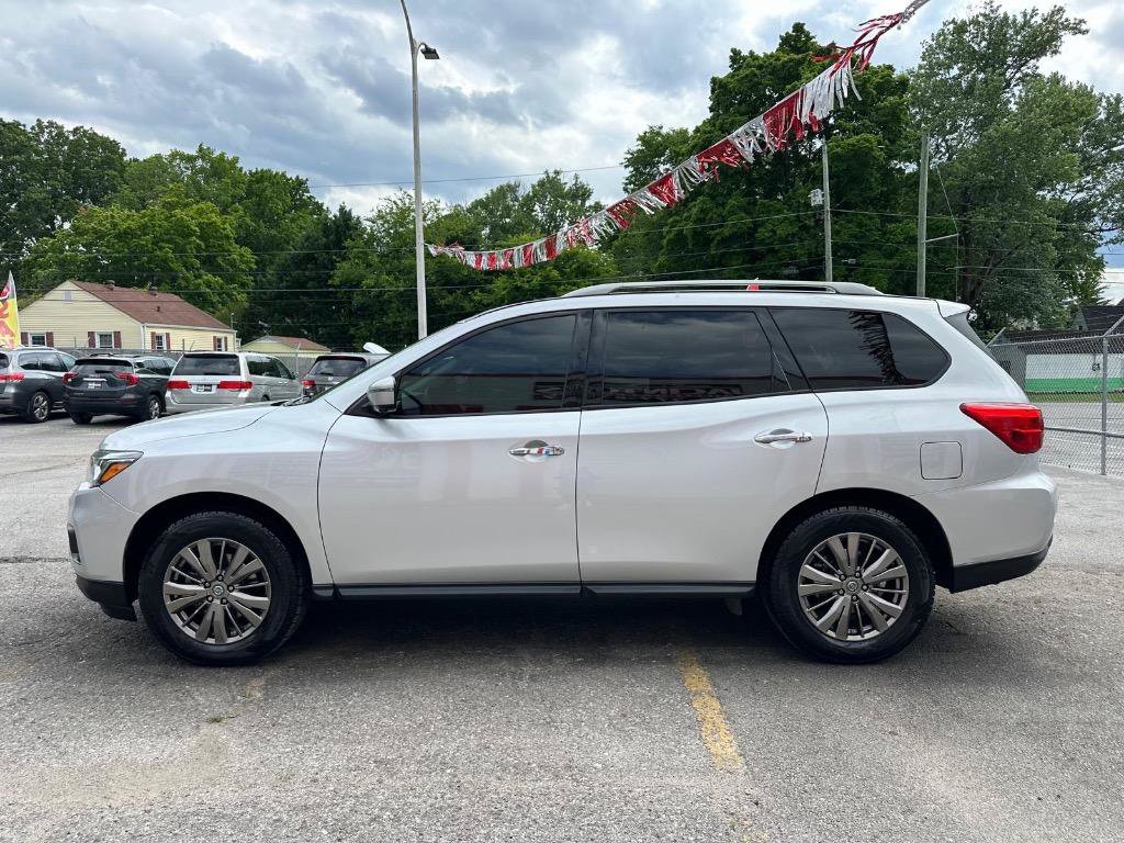 Used 2019 Nissan Pathfinder SL AWD/4WD image 5