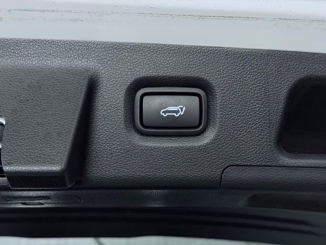 Used 2023 Hyundai Santa Fe Limited AWD/4WD image 14
