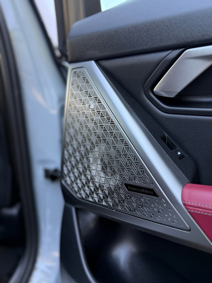 Used 2024 BMW i5 eDrive40i w/ Executive Package image 22