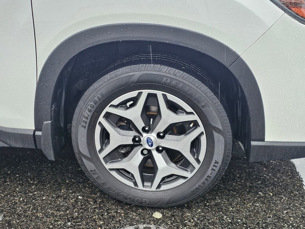 Used 2020 Subaru Forester Premium image 9