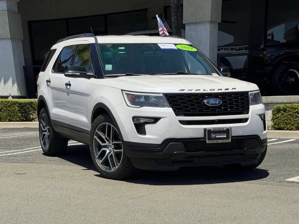 Used 2019 Ford Explorer Sport w/ Equipment Group 401A AWD/4WD image 3