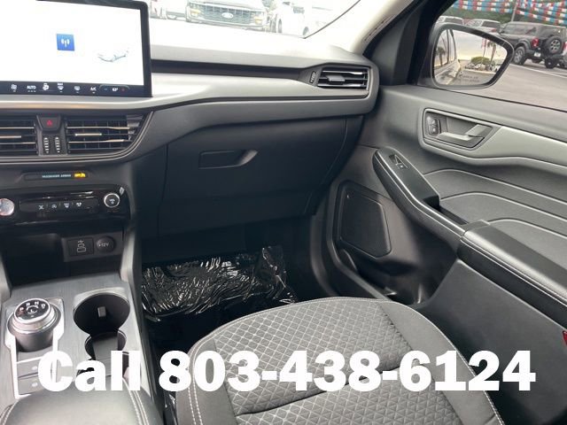 Used 2025 Ford Escape Active w/ Tech Pack #1 FWD image 17