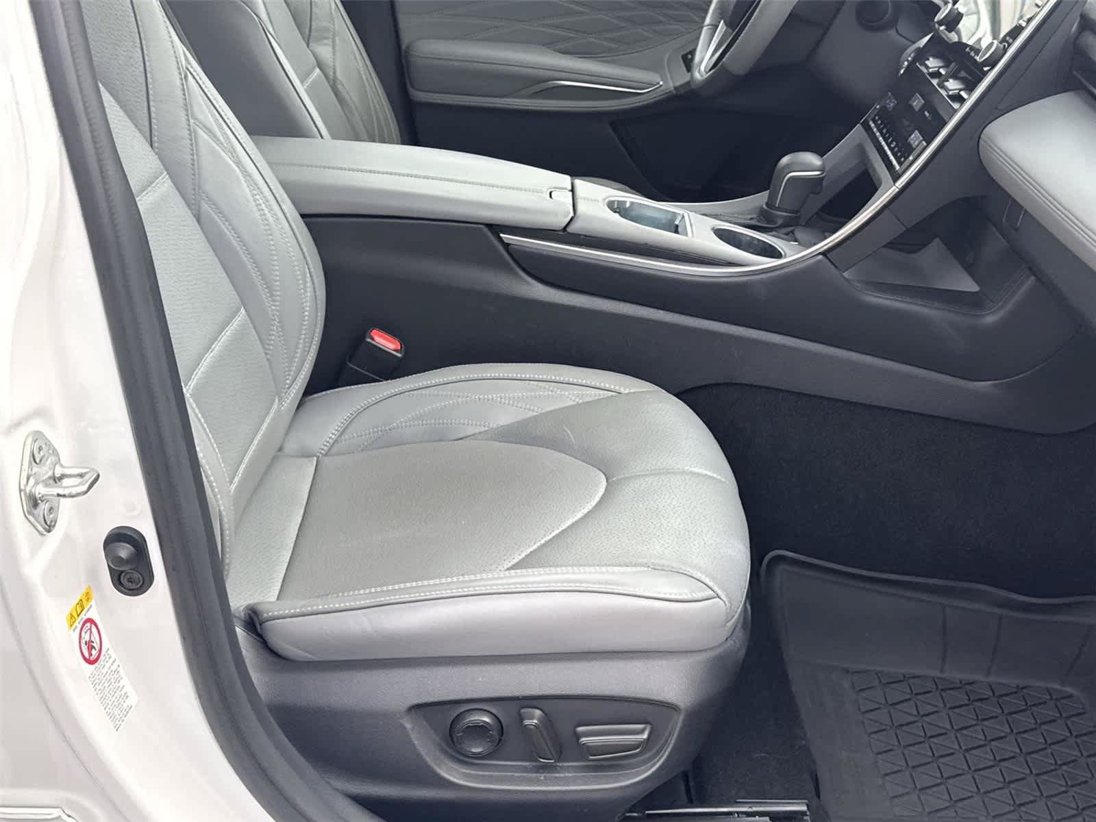 Used 2019 Toyota Avalon Limited w/ Advanced Safety Package FWD image 16