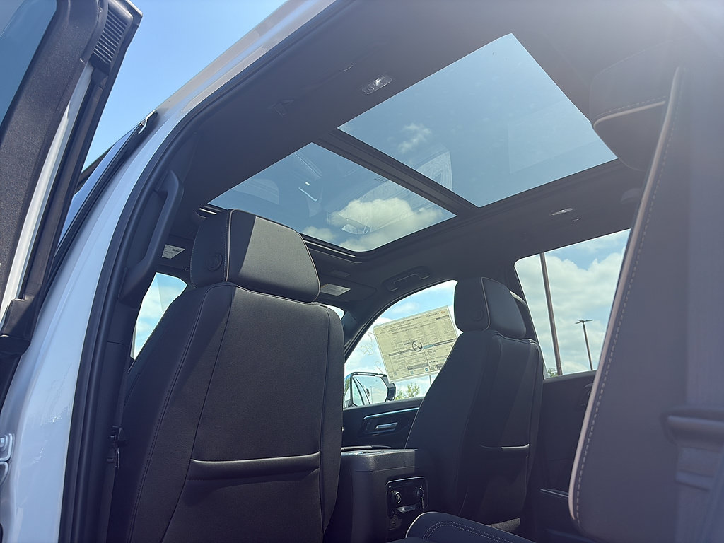 New 2026 Chevrolet Tahoe Premier w/ Sun And Tow Package AWD/4WD image 13